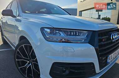 Внедорожник / Кроссовер Audi SQ7 2017 в Киеве