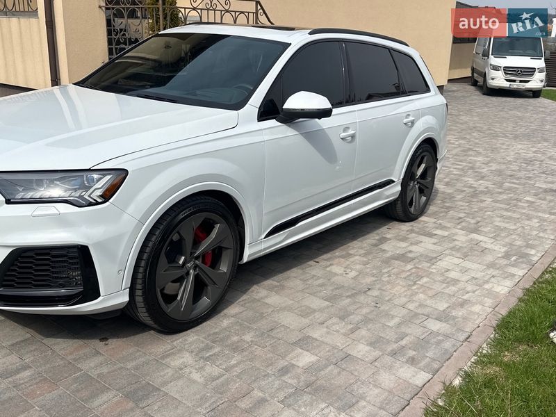 Внедорожник / Кроссовер Audi SQ7 2021 в Киеве