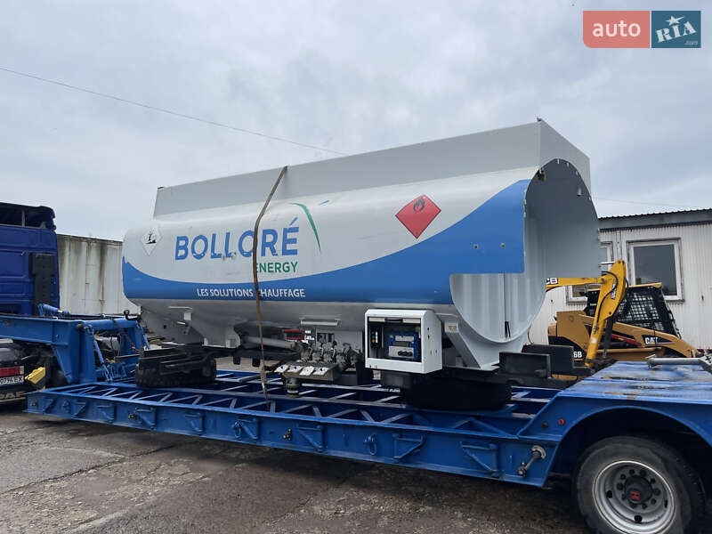 Цистерна напівпричіп Magyar SR 2010 в Львові