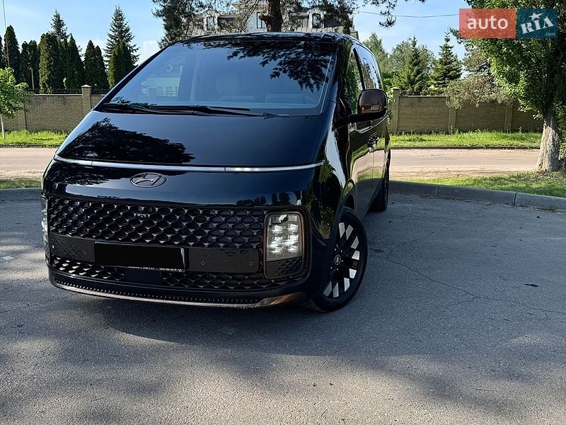 Минивэн Hyundai Staria 2023 в Киеве Минивэн Hyundai Staria 2023 в Киеве
