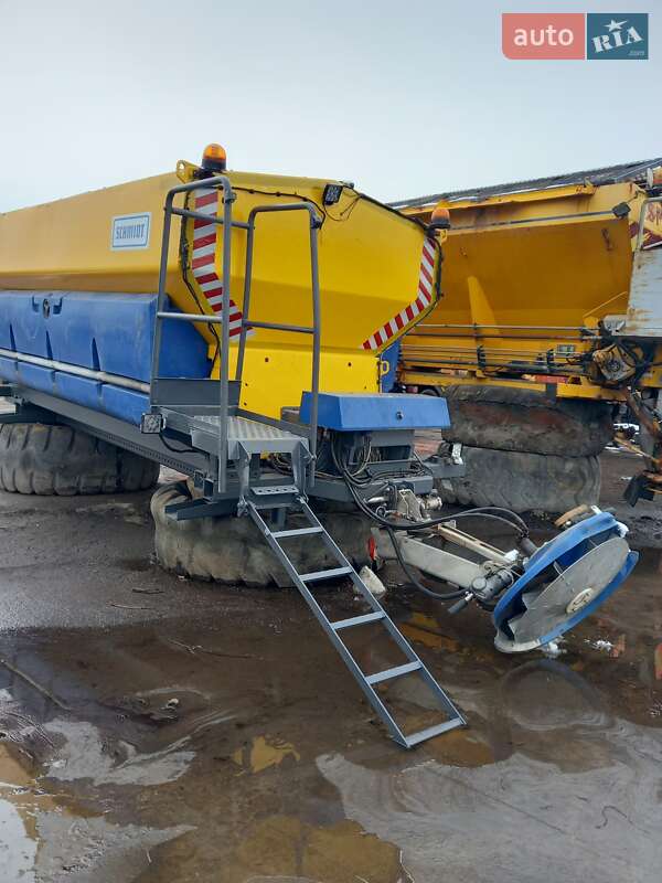 Солеразбрасыватель SCHMIDT Stratos 2014 в Ивано-Франковске