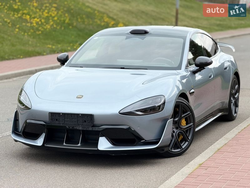 Седан Xiaomi SU7 Ultra 2025 в Киеве