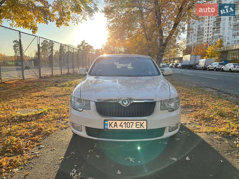 Лифтбек Skoda Superb 2012 в Киеве Лифтбек Skoda Superb 2012 в Киеве