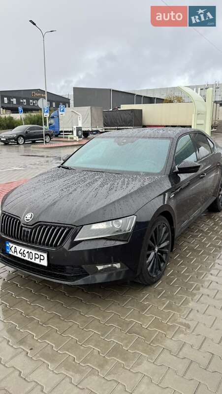 Лифтбек Skoda Superb 2017 в Софиевской Борщаговке Лифтбек Skoda Superb 2017 в Софиевской Борщаговке