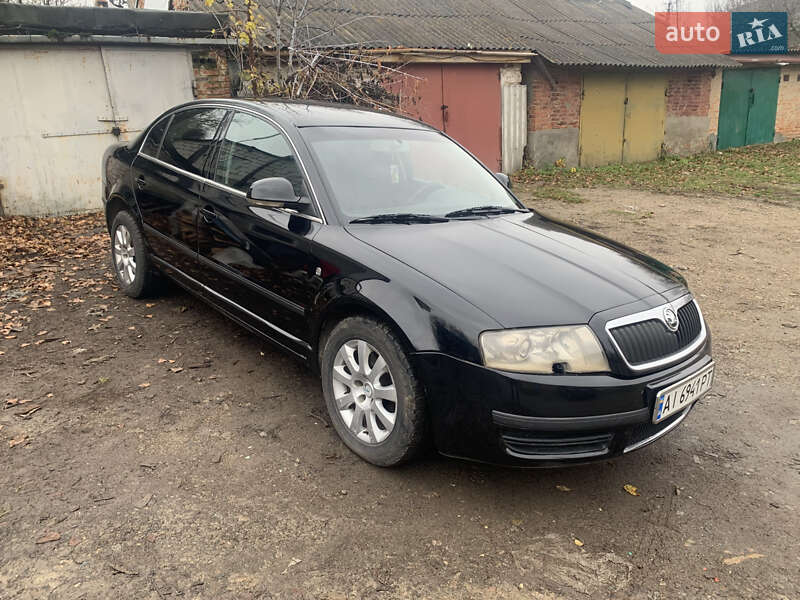Лифтбек Skoda Superb 2006 в Мироновке