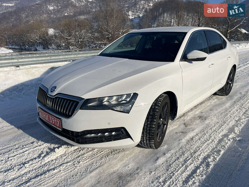 Лифтбек Skoda Superb 2021 в Буштыне