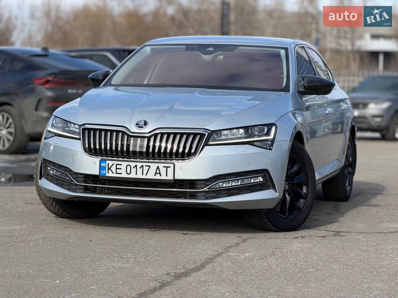 Лифтбек Skoda Superb 2022 в Киеве