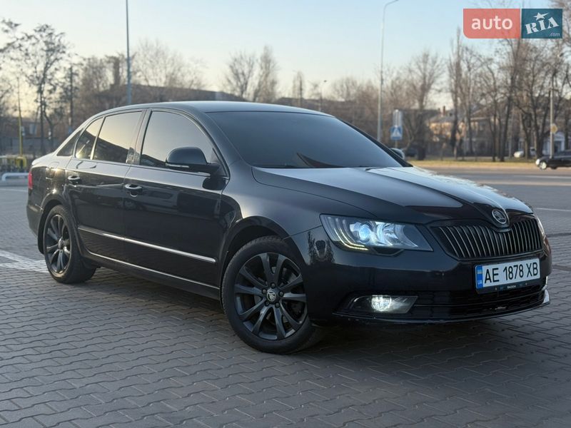 Ліфтбек Skoda Superb 2013 в Кривому Розі