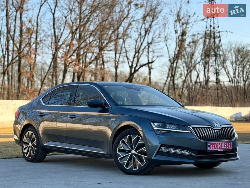Лифтбек Skoda Superb 2021 в Луцке