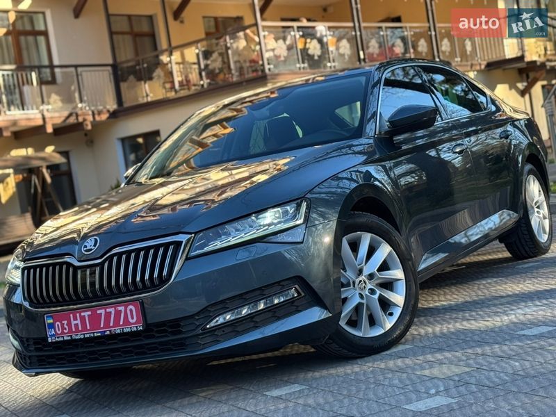 Лифтбек Skoda Superb 2021 в Трускавце