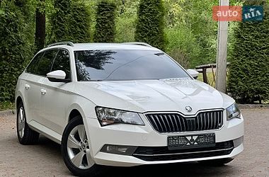 Універсал Skoda Superb 2017 в Трускавці Універсал Skoda Superb 2017 в Трускавці