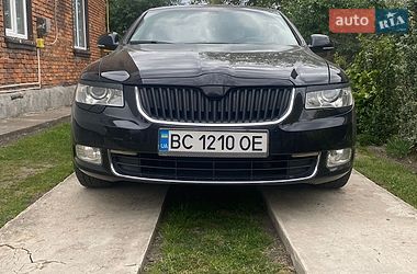 Лифтбек Skoda Superb 2009 в Сокале