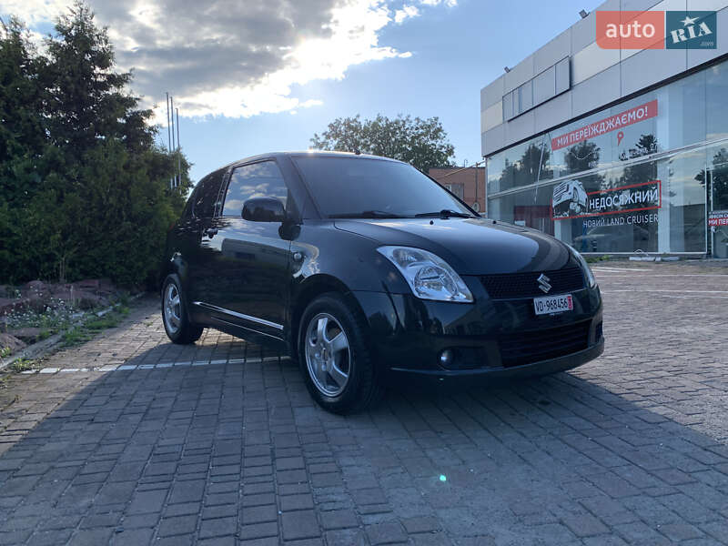 Хэтчбек Suzuki Swift 2008 в Ровно Хэтчбек Suzuki Swift 2008 в Ровно