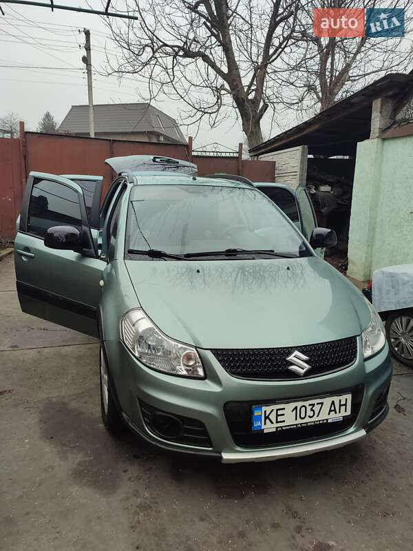 Внедорожник / Кроссовер Suzuki SX4 2013 в Днепре