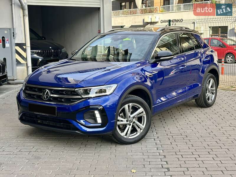 Внедорожник / Кроссовер Volkswagen T-Roc 2022 в Киеве