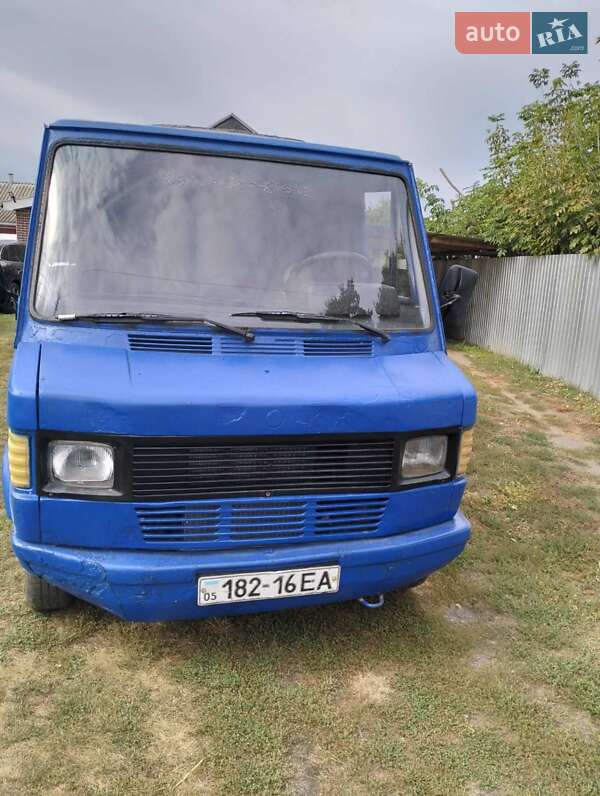 Другие автобусы Mercedes-Benz T1 1979 в Жашкове