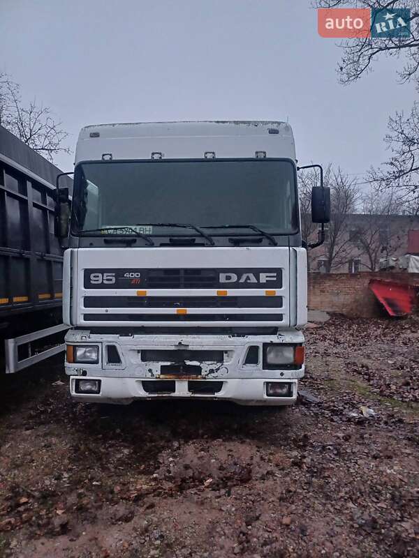 Тягач DAF TE 1996 в Черкассах Тягач DAF TE 1996 в Черкассах