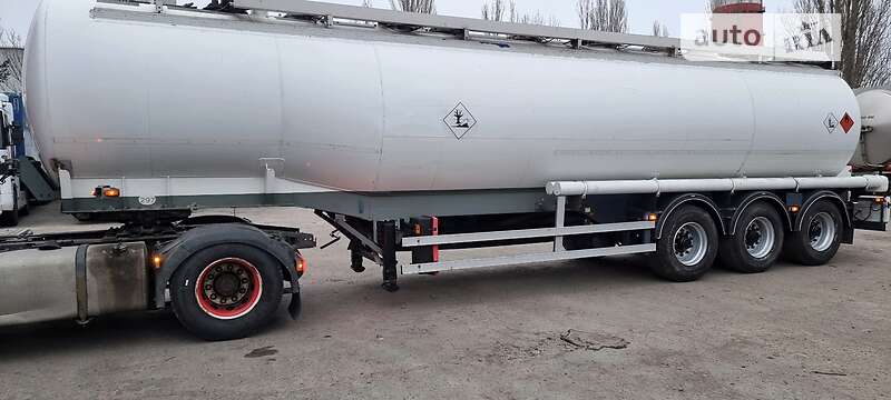 Цистерна полуприцеп Fruehauf TF34 1998 в Бородянке