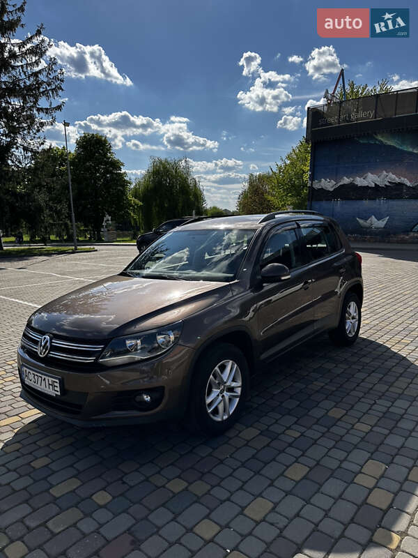 Внедорожник / Кроссовер Volkswagen Tiguan 2012 в Луцке