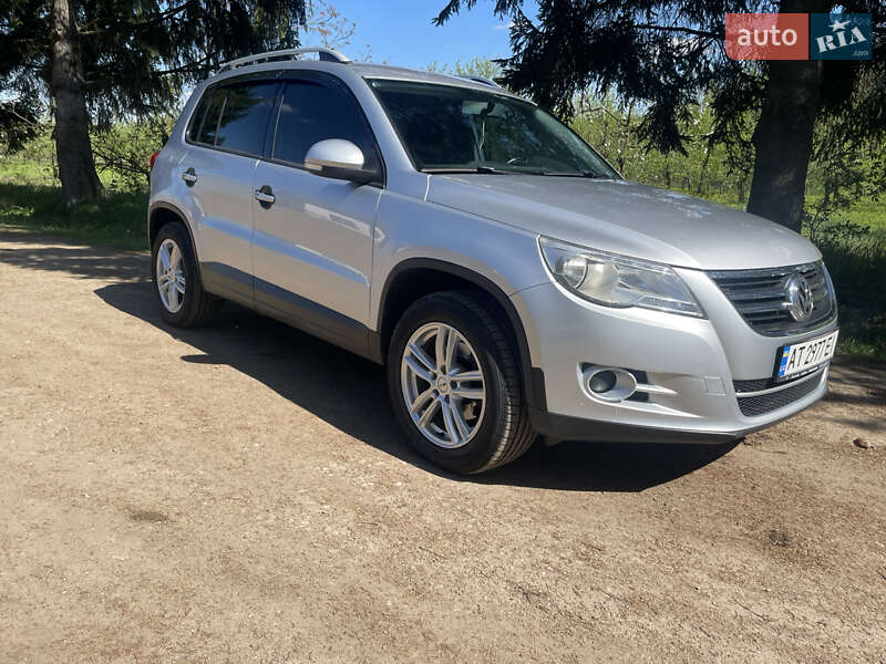 Позашляховик / Кросовер Volkswagen Tiguan 2010 в Городенці