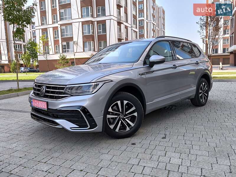 Внедорожник / Кроссовер Volkswagen Tiguan 2021 в Ивано-Франковске Внедорожник / Кроссовер Volkswagen Tiguan 2021 в Ивано-Франковске