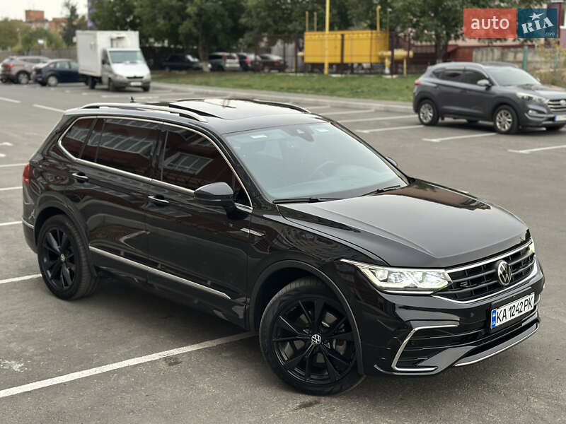 Внедорожник / Кроссовер Volkswagen Tiguan 2023 в Львове
