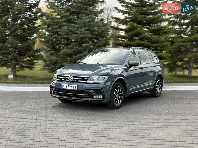 Внедорожник / Кроссовер Volkswagen Tiguan 2020 в Одессе