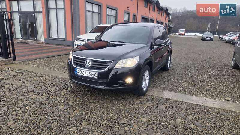 Внедорожник / Кроссовер Volkswagen Tiguan 2008 в Тячеве