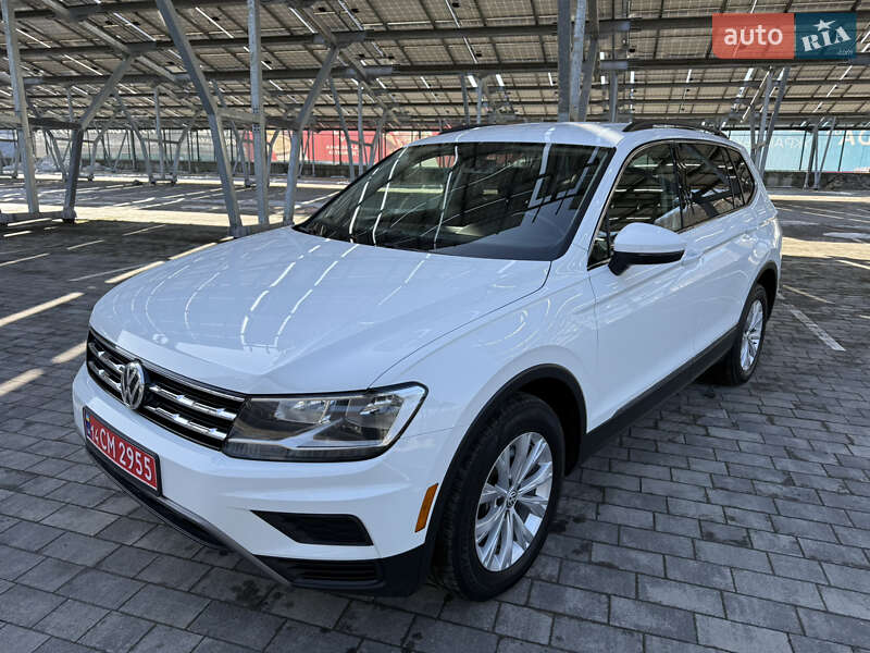 Позашляховик / Кросовер Volkswagen Tiguan 2018 в Львові Позашляховик / Кросовер Volkswagen Tiguan 2018 в Львові