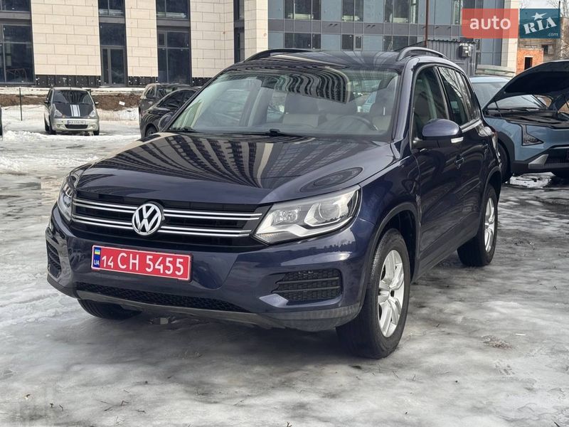 Позашляховик / Кросовер Volkswagen Tiguan 2016 в Києві