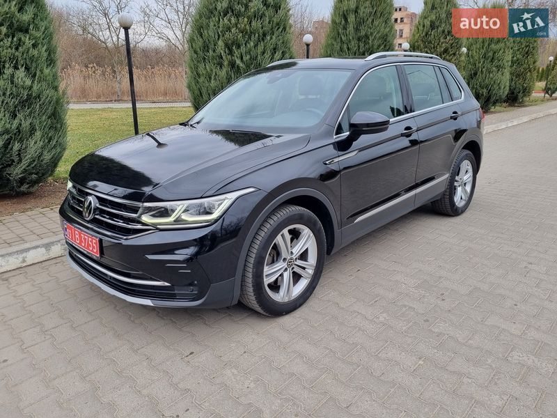 Позашляховик / Кросовер Volkswagen Tiguan 2021 в Чернівцях