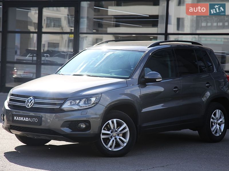 Внедорожник / Кроссовер Volkswagen Tiguan 2012 в Харькове