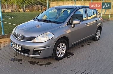 Хэтчбек Nissan TIIDA 2007 в Ременове