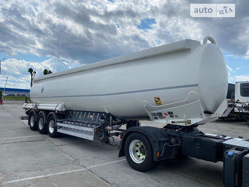 Цистерна полуприцеп General Trailers ТХ34 2003 в Киеве