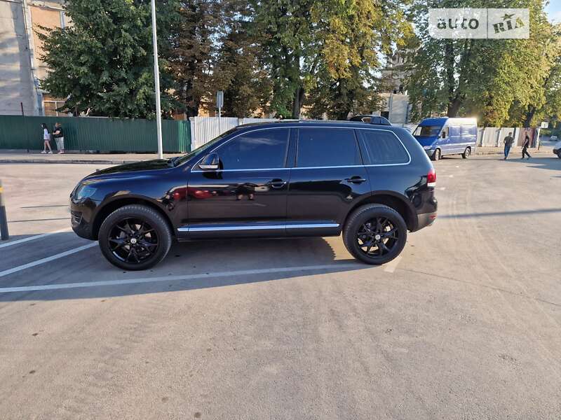 Внедорожник / Кроссовер Volkswagen Touareg 2008 в Виннице