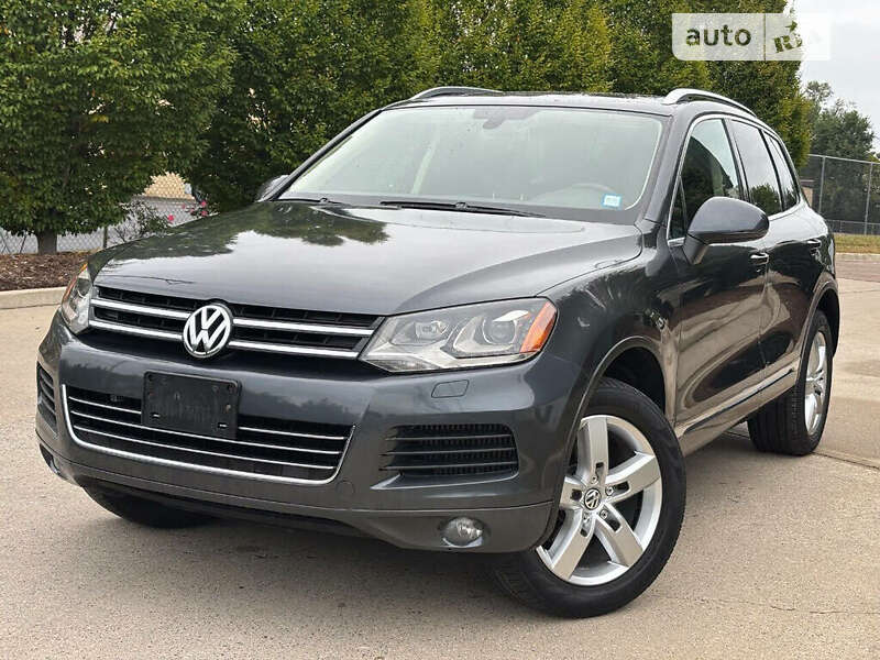 Внедорожник / Кроссовер Volkswagen Touareg 2013 в Львове Внедорожник / Кроссовер Volkswagen Touareg 2013 в Львове