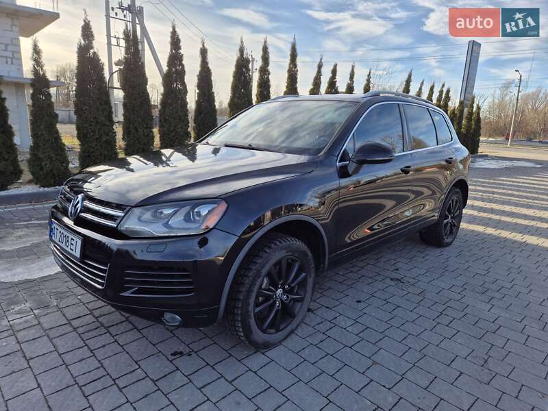 Внедорожник / Кроссовер Volkswagen Touareg 2013 в Надворной