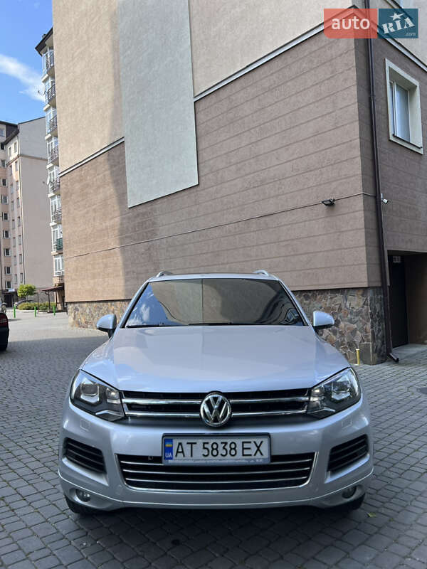 Внедорожник / Кроссовер Volkswagen Touareg 2010 в Надворной