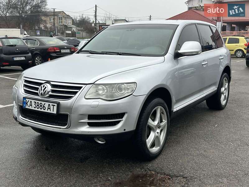 Позашляховик / Кросовер Volkswagen Touareg 2007 в Софіївській Борщагівці