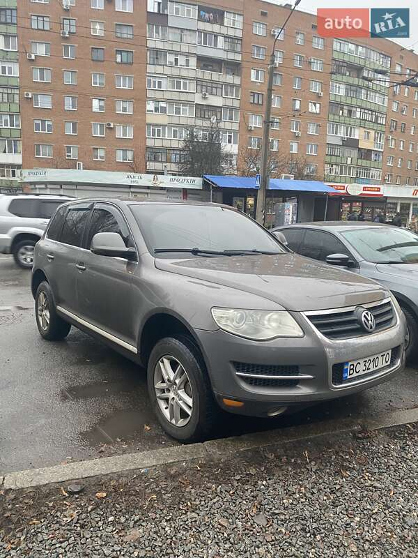 Внедорожник / Кроссовер Volkswagen Touareg 2008 в Полтаве