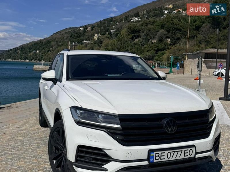 Позашляховик / Кросовер Volkswagen Touareg 2024 в Миколаєві
