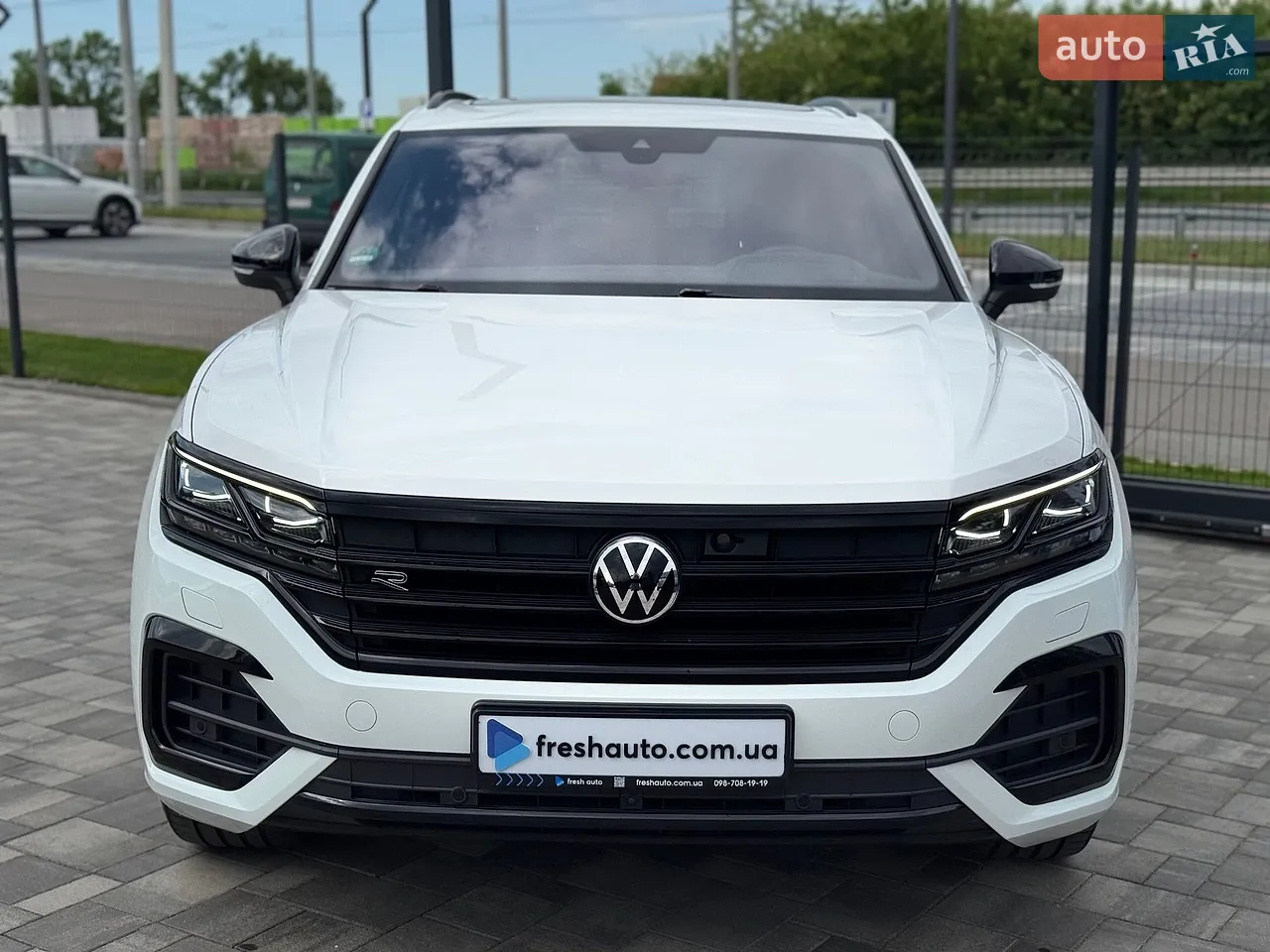 Volkswagen Touareg 2022 photo 2