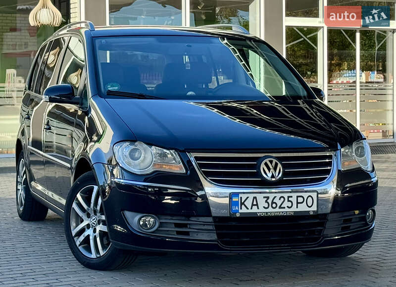 Мінівен Volkswagen Touran 2008 в Києві Мінівен Volkswagen Touran 2008 в Києві