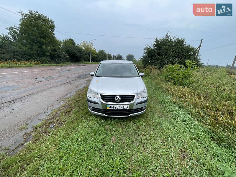 Мінівен Volkswagen Touran 2009 в Андрушівці Мінівен Volkswagen Touran 2009 в Андрушівці