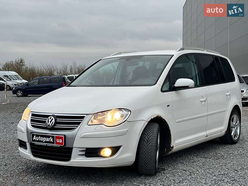 Минивэн Volkswagen Touran 2009 в Львове