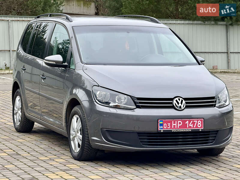 Минивэн Volkswagen Touran 2011 в Луцке
