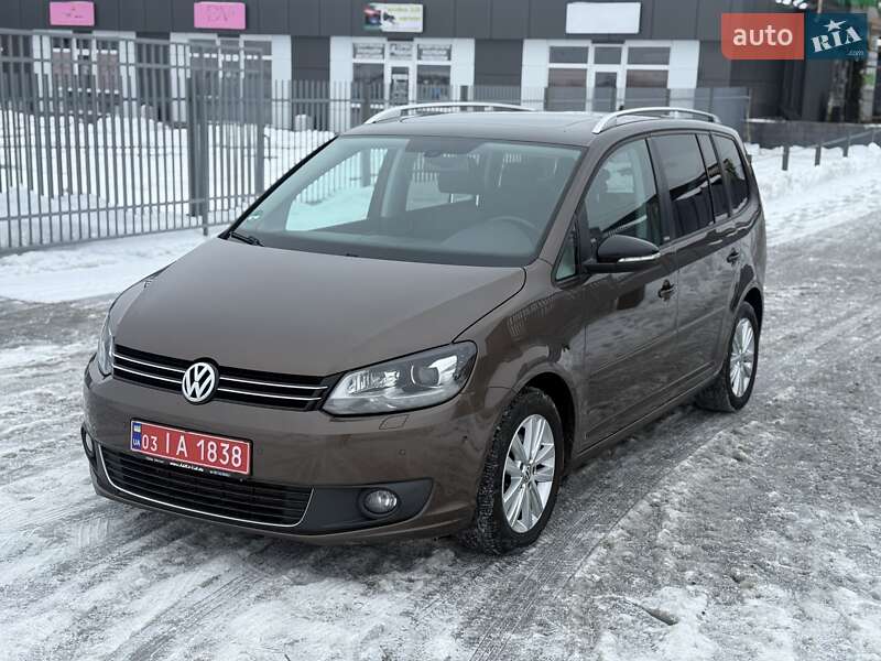 Минивэн Volkswagen Touran 2012 в Сарнах