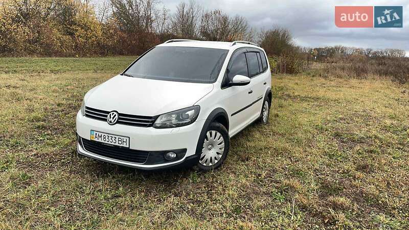 Минивэн Volkswagen Touran 2011 в Житомире Минивэн Volkswagen Touran 2011 в Житомире