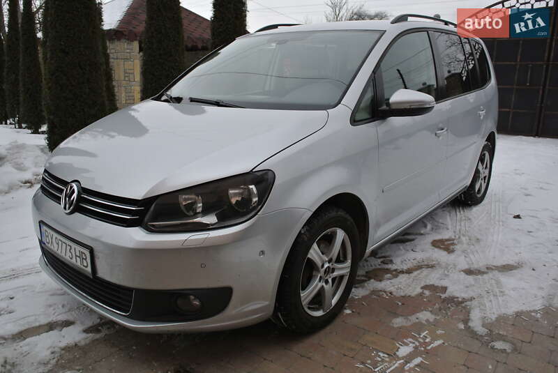 Минивэн Volkswagen Touran 2012 в Каменец-Подольском