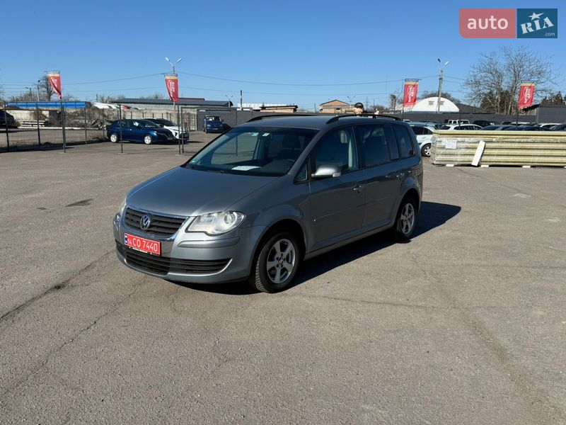 Минивэн Volkswagen Touran 2007 в Белой Церкви Минивэн Volkswagen Touran 2007 в Белой Церкви